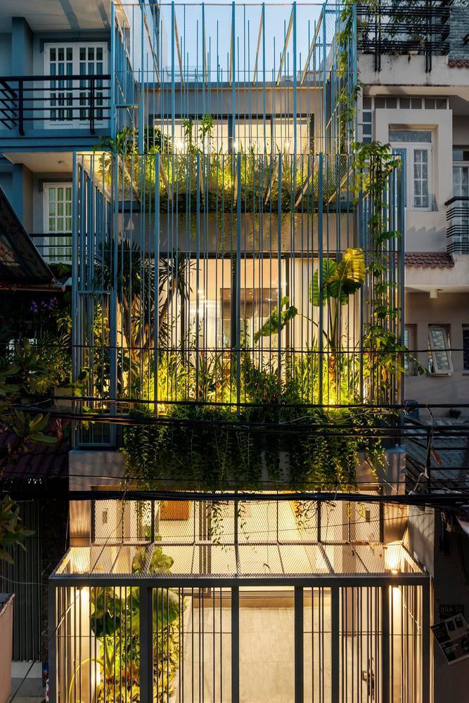 Cách biến nhà phố cũ nát thành nhà lồng hiện đại được 'vạn người mê'