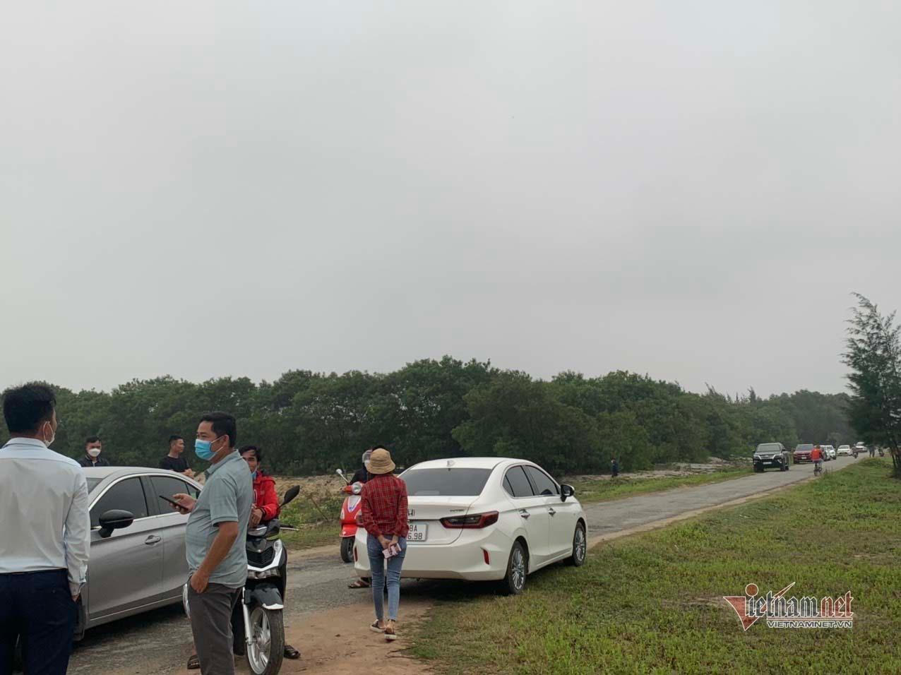 Cò vây, lùng đất xuyên ngày đêm, dân đóng cửa vì mệt mỏi