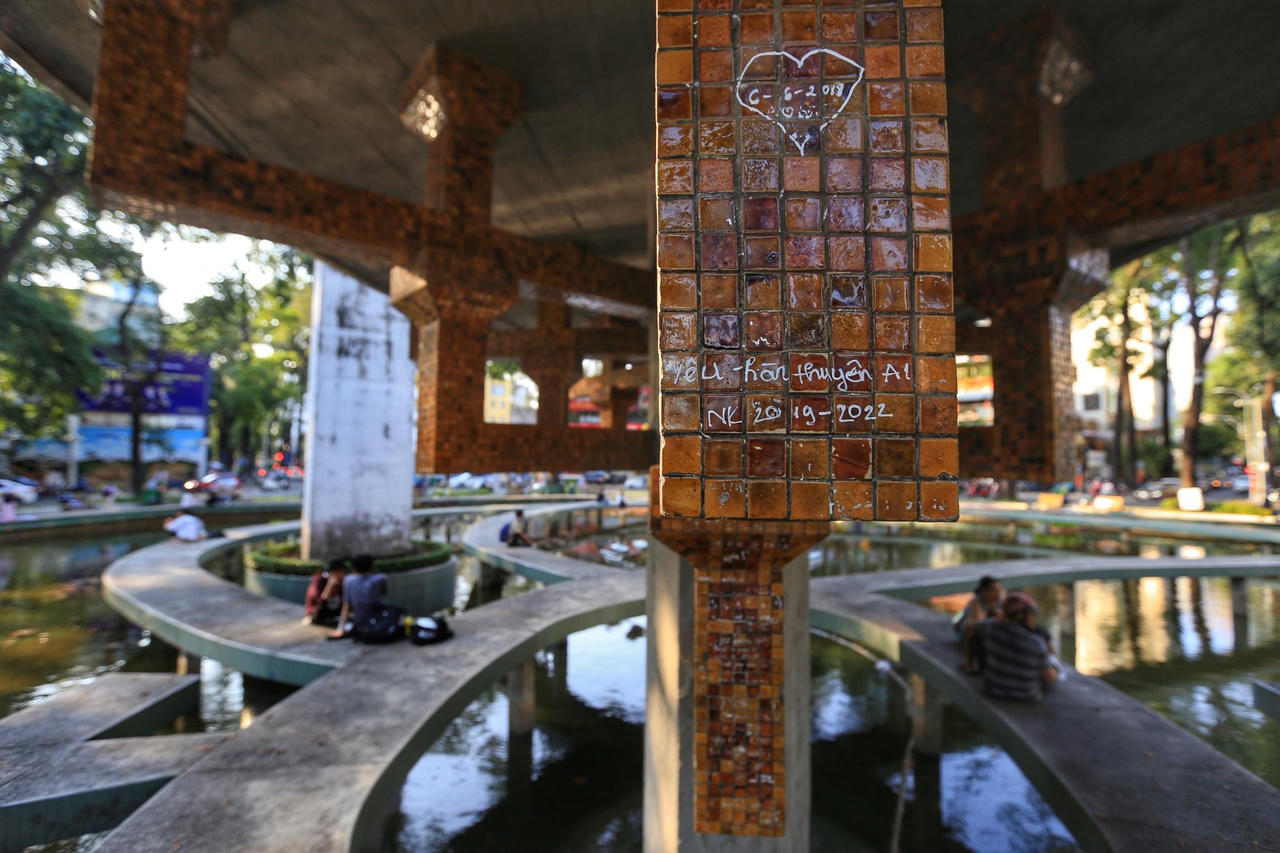 Hồ Con Rùa được đầu tư tiền tỉ 'khoác áo mới': Giai thoại trấn yểm long mạch