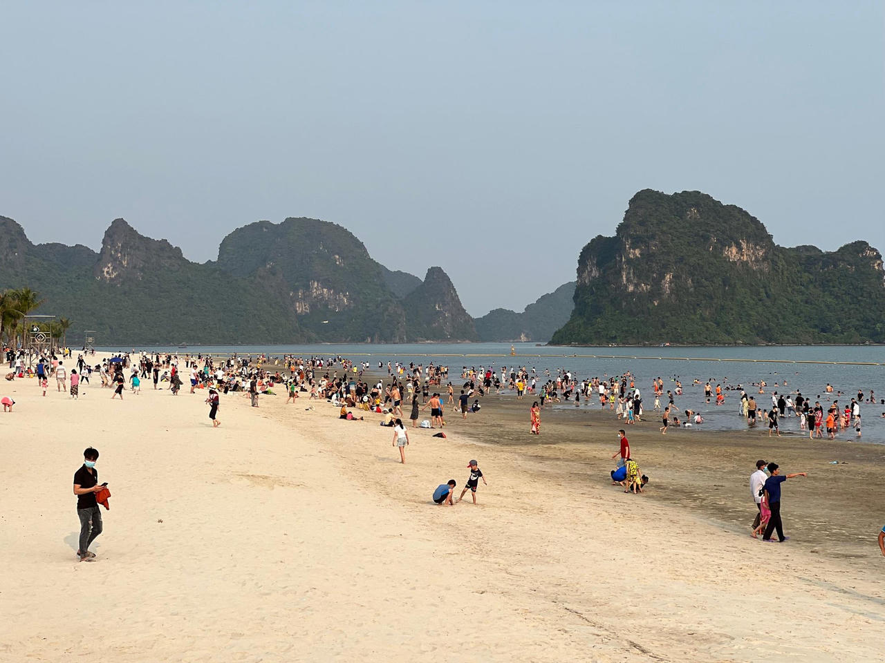 Ngăn chặn việc không niêm yết giá, bán sai giá