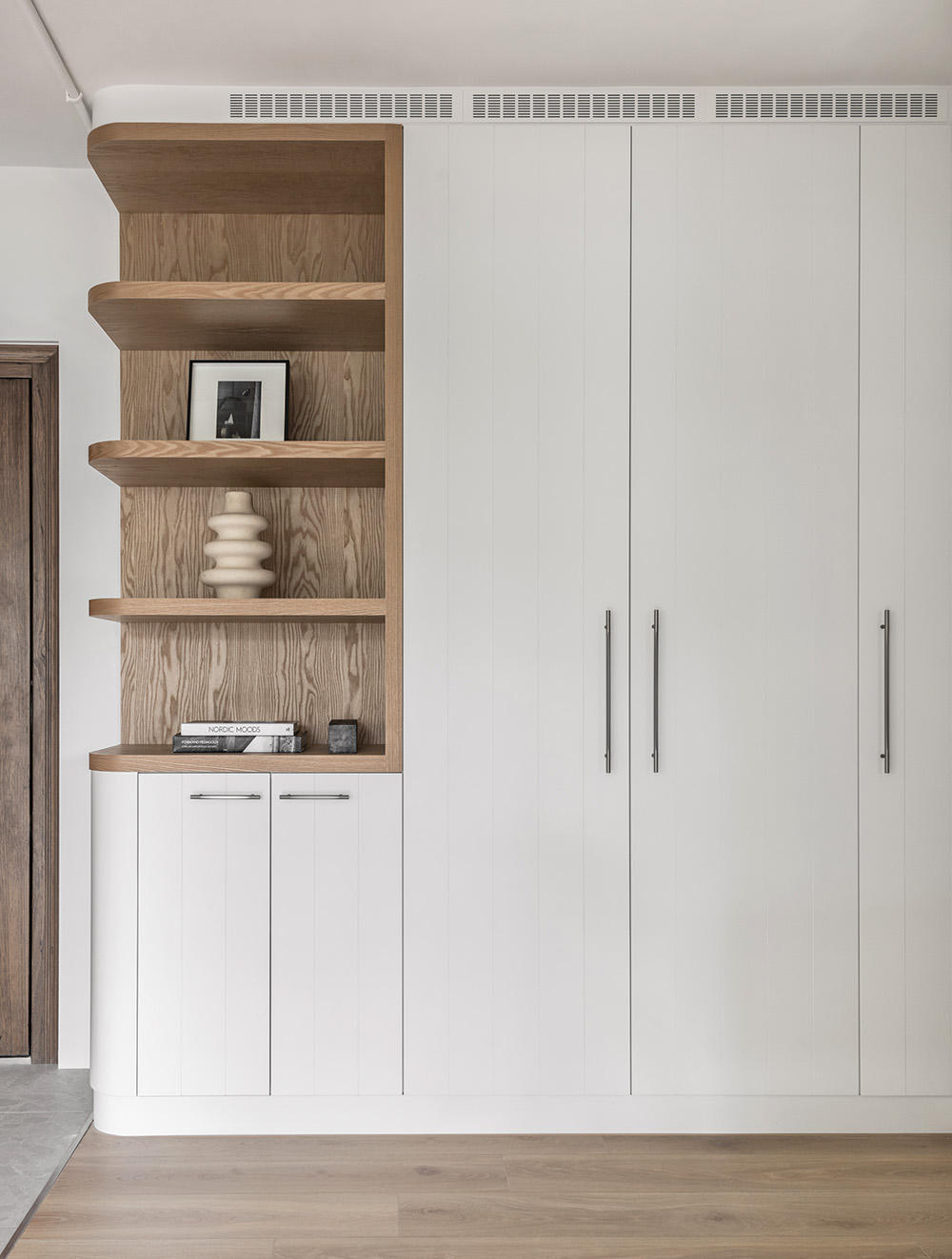 Căn hộ xuống cấp 50 năm tuổi “lột xác” hoàn hảo vừa thoáng vừa đẹp nhờ phong cách Nhật Bản