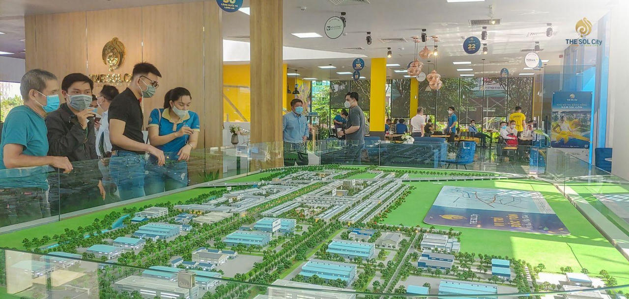 Giao dịch bất động sản đi xuống, giá đi lên