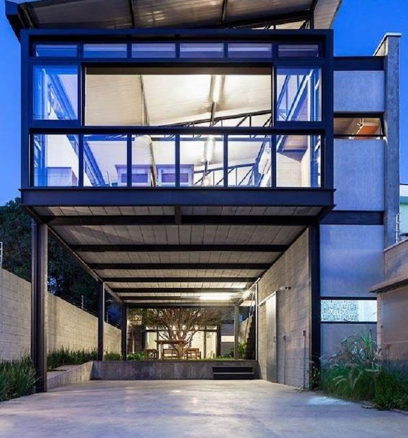 Nhà tiền chế cấp 4 là gì?