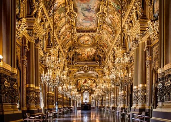 Trầm trồ trước những cung điện hoàng gia tuyệt vời nhất trên thế giới