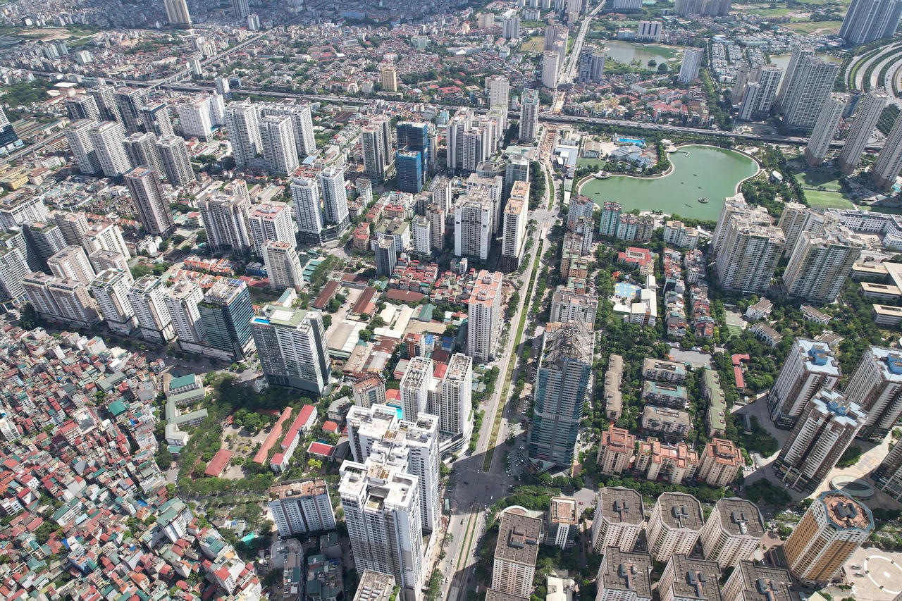 chung cu duong Le Van Luong anh 1