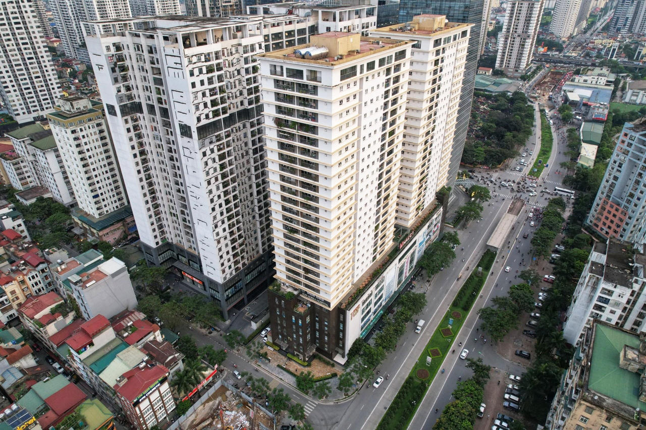 chung cu duong Le Van Luong anh 4