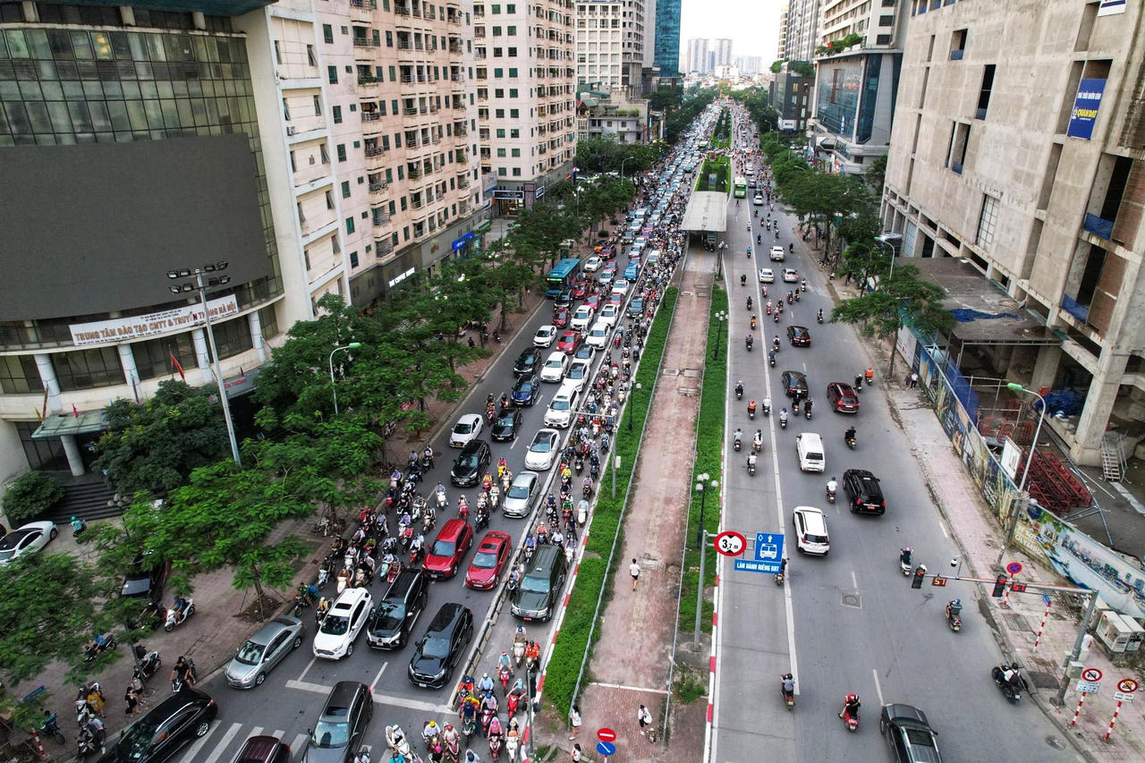 chung cu duong Le Van Luong anh 7