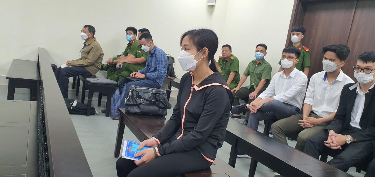 Xét xử vụ án cháu bé bị đóng đinh vào đầu: Xuất hiện nhân chứng mới, viện kiểm sát đề nghị trả hồ sơ 