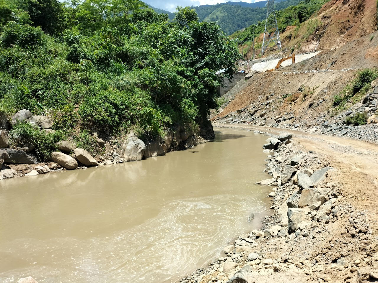 Bài 2: Dấu hiệu xâm hại rừng của thủy điện Phìn Hồ 2: Hàng loạt sai phạm, chỉ bị phạt… 15 triệu đồng