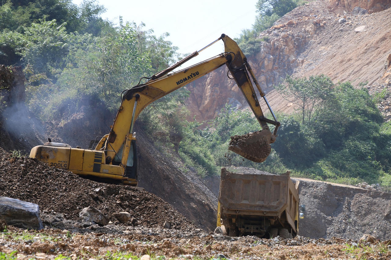 Sơn La: Mỏ đá hết phép vẫn ngang nhiên hoạt động