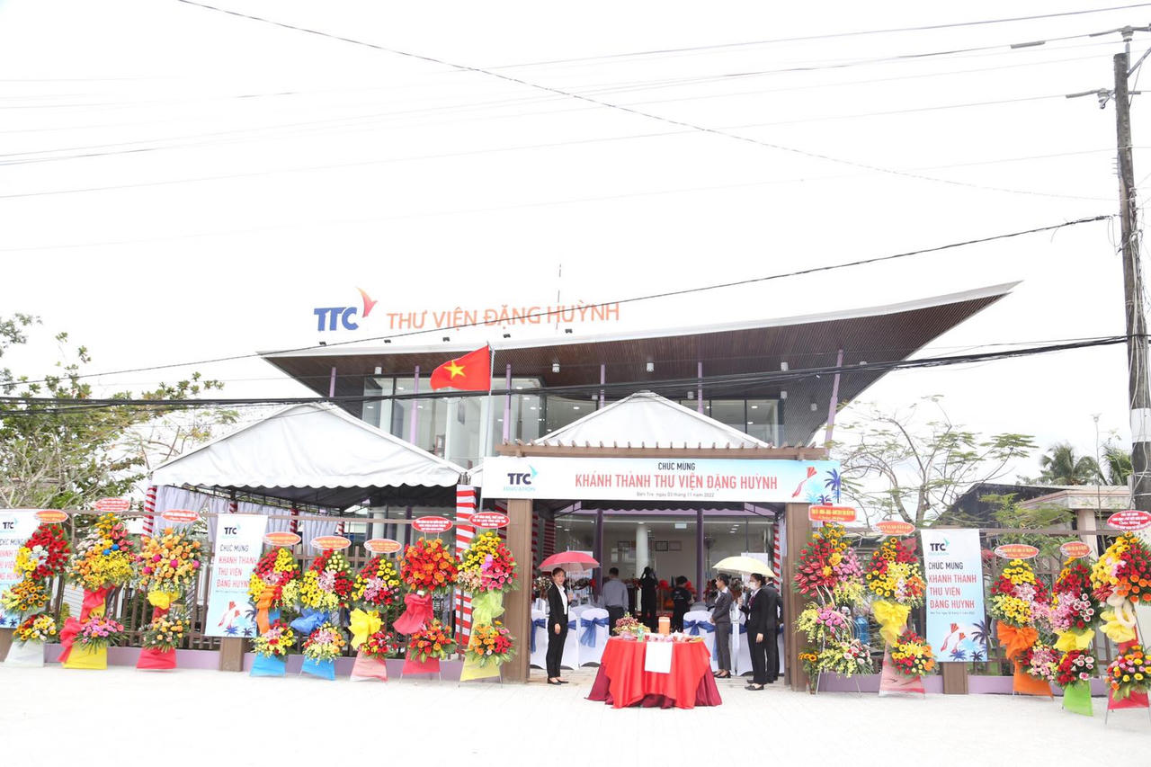 37 năm tiếp sức học sinh đến trường với học bổng “TTC – Nâng bước Thành Công” 