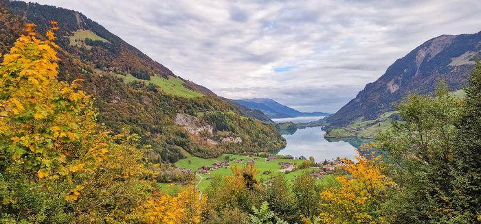 Ngẩn ngơ sắc Thu vàng ở các nước trên thế giới