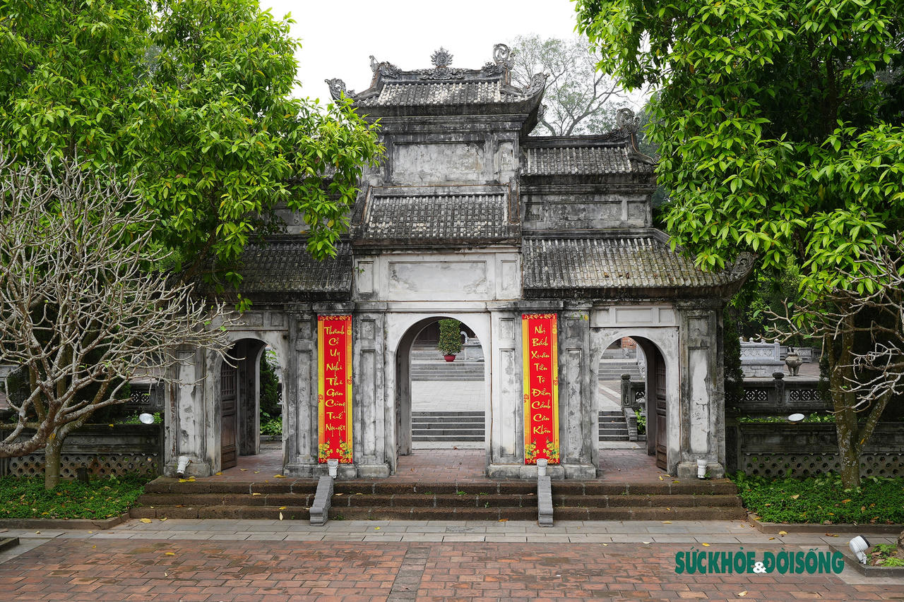 Vẻ đẹp cổ kính của tòa thành đá ong duy nhất ở Việt Nam