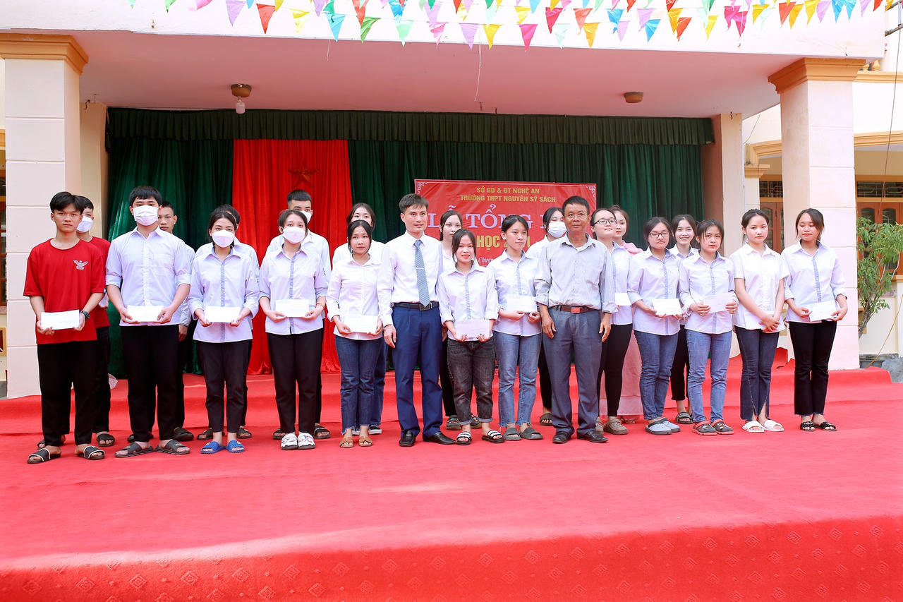 Nhớ về trường tôi 