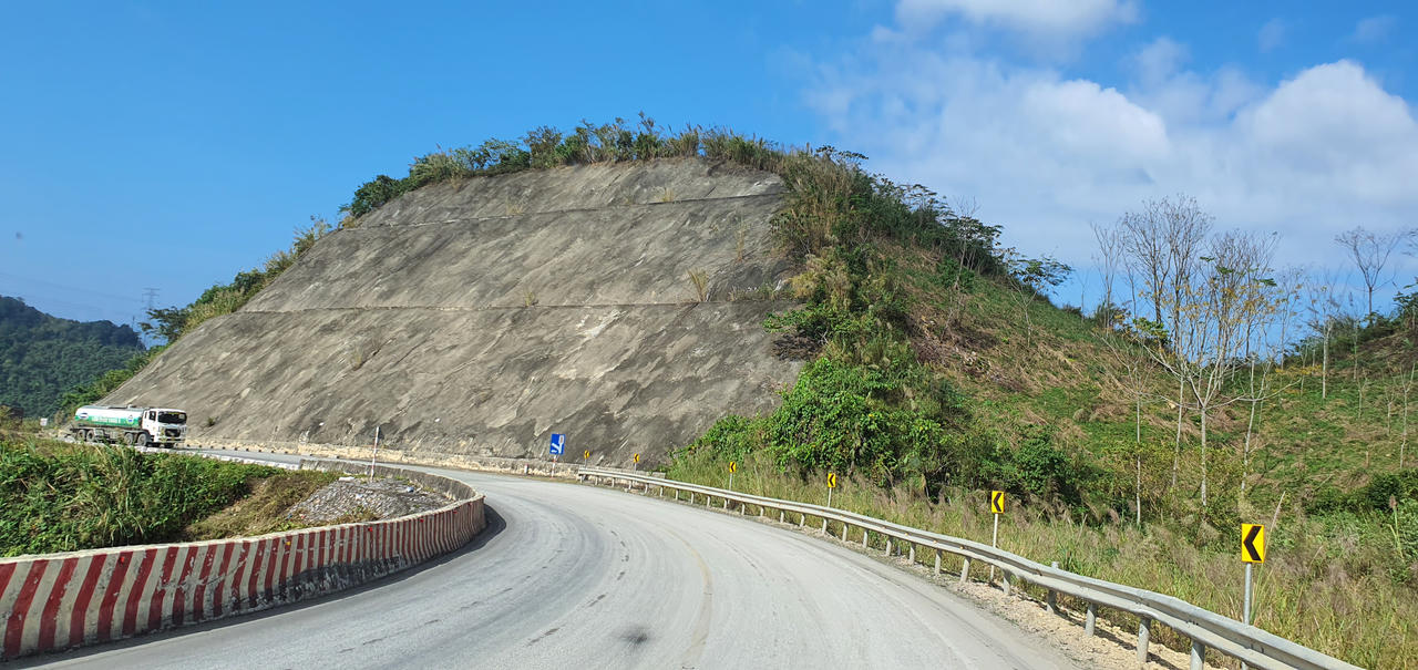 Trên cung đường đẹp như lụa ngọc trai đến Mộc Châu 