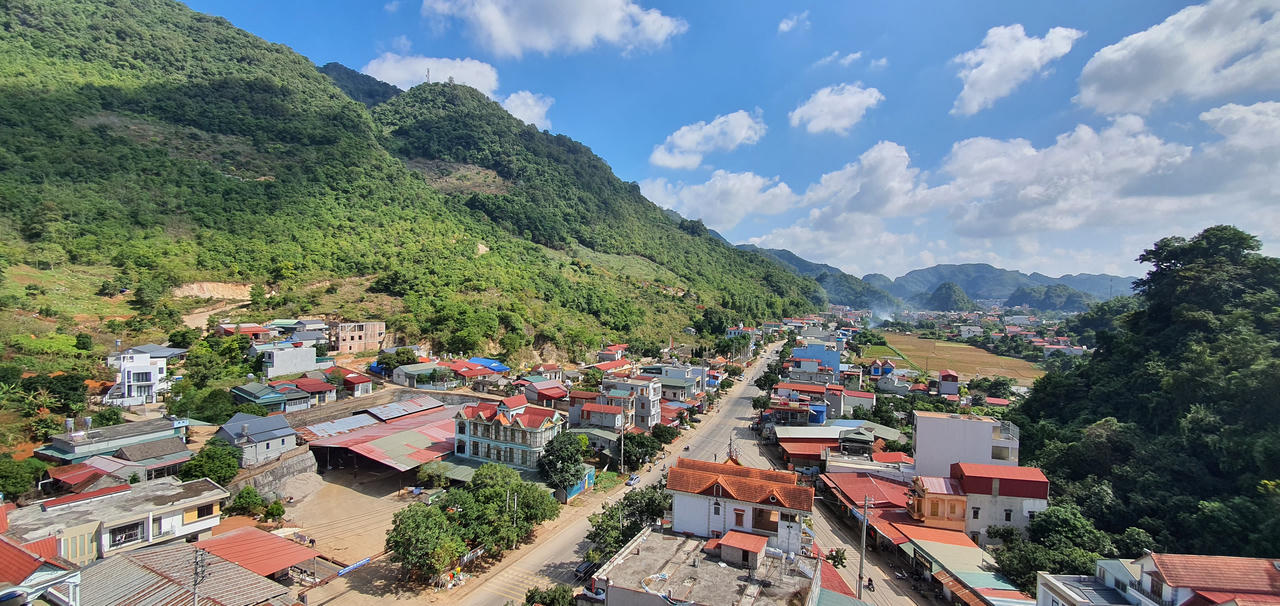 Trên cung đường đẹp như lụa ngọc trai đến Mộc Châu 