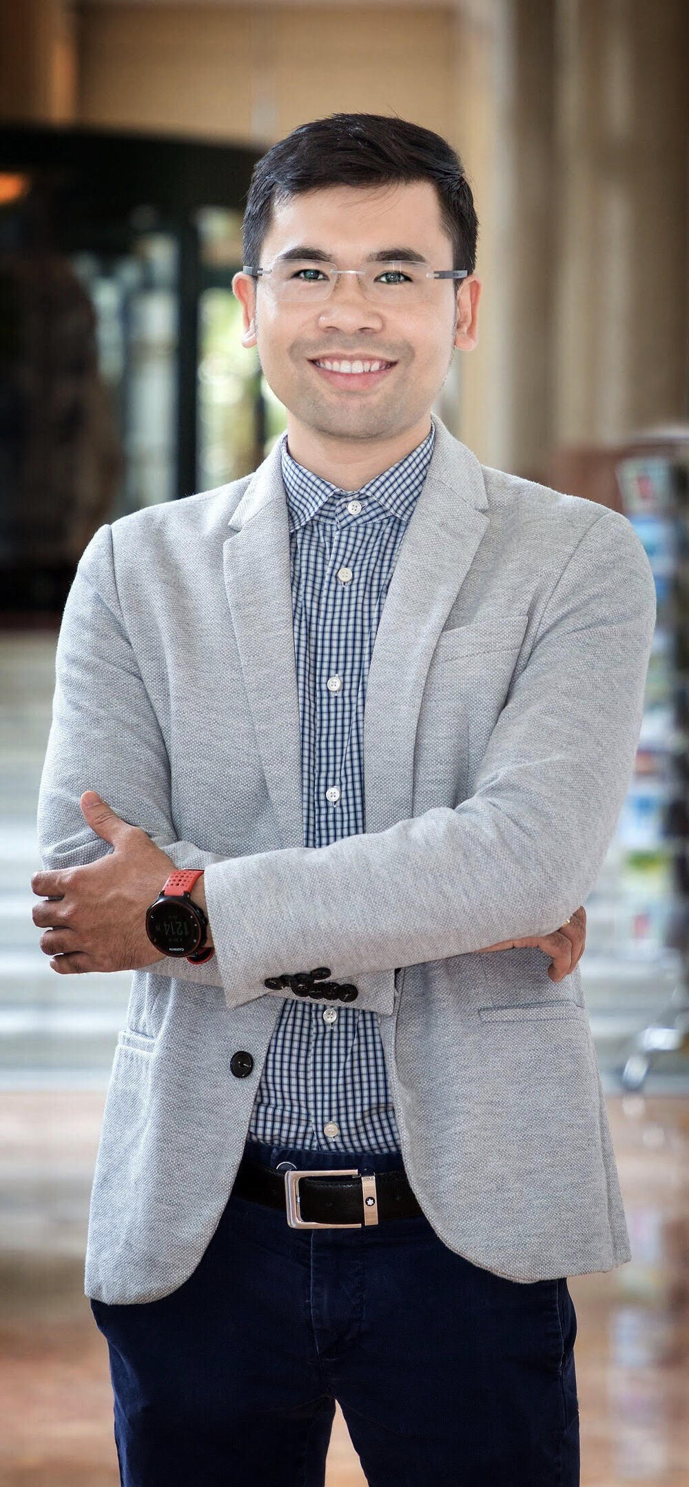 OmAhHum ứng dụng xiển dương Phật giáo được viết bởi kiến trúc sư giải pháp của Google 