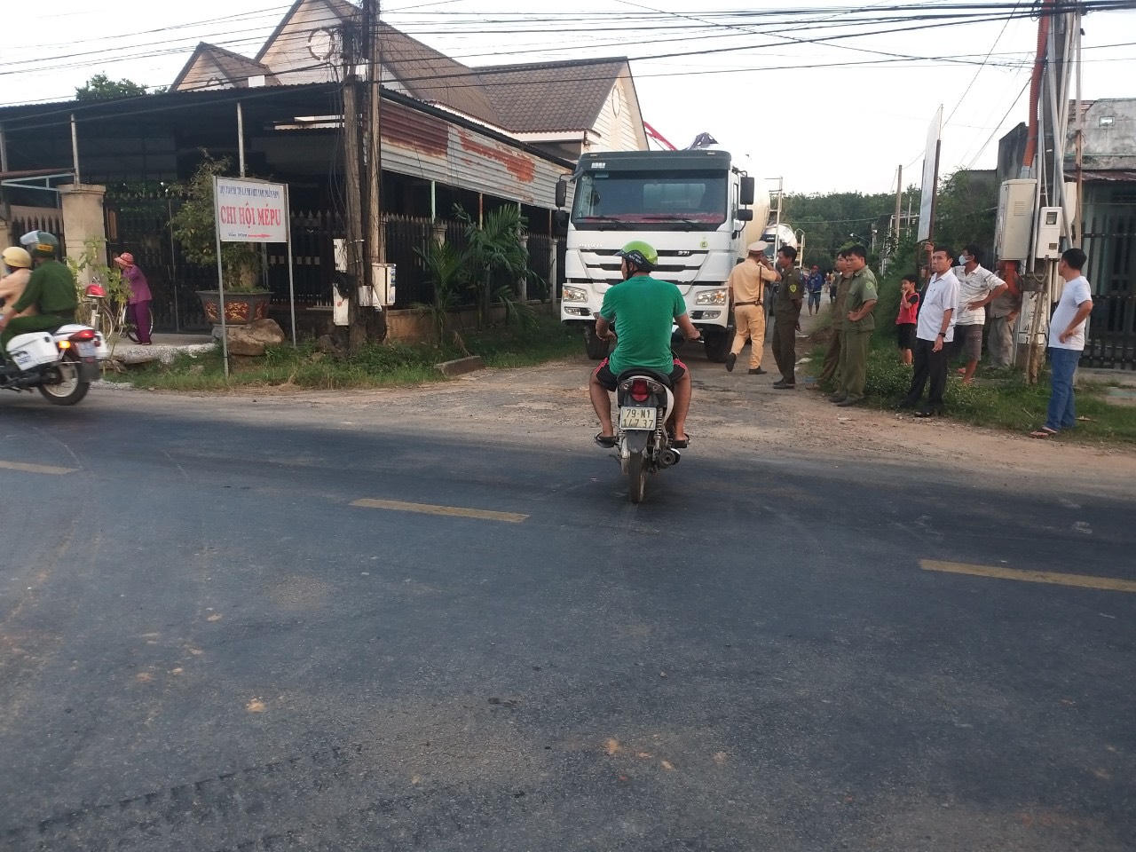 Kỳ án chặn xe bồn làm hư bê tông tươi ở Bình Thuận: Đã từng xảy ra vụ việc tương tự 