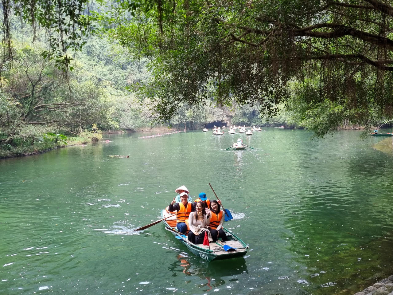 Thúc đẩy du lịch trục tâm linh Chùa Hương - Tam Chúc - Tràng An