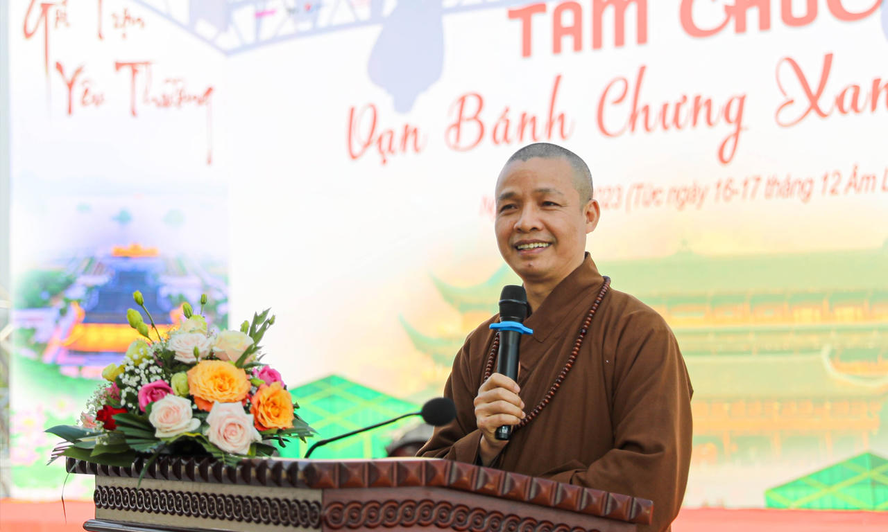 Chùa Tam Chúc rộn ràng gói bánh chưng mang Tết ấm đến với mọi nhà 2023