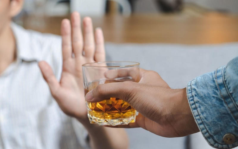 Đừng biến tiệc tất niên thành thảm họa cho sức khỏe