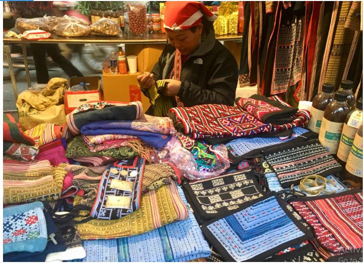 Phố Tết lan tỏa vẻ đẹp truyền thống của dân tộc 