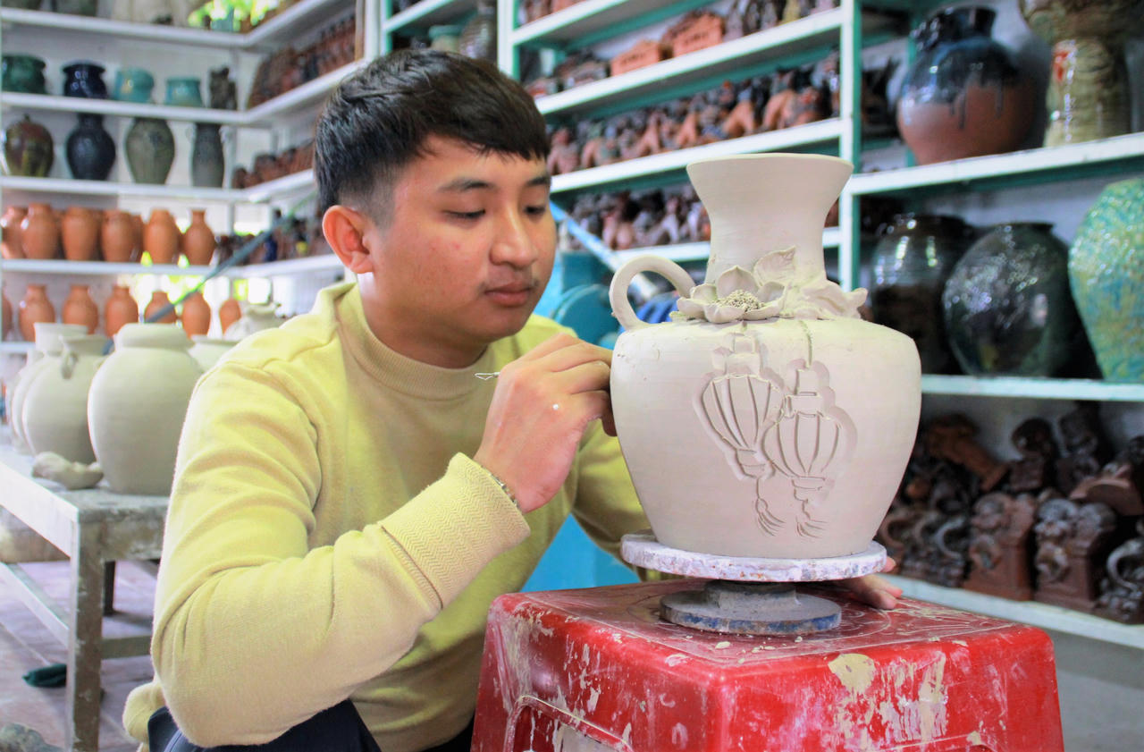 Gốm Thanh Hà lại “đỏ lửa”