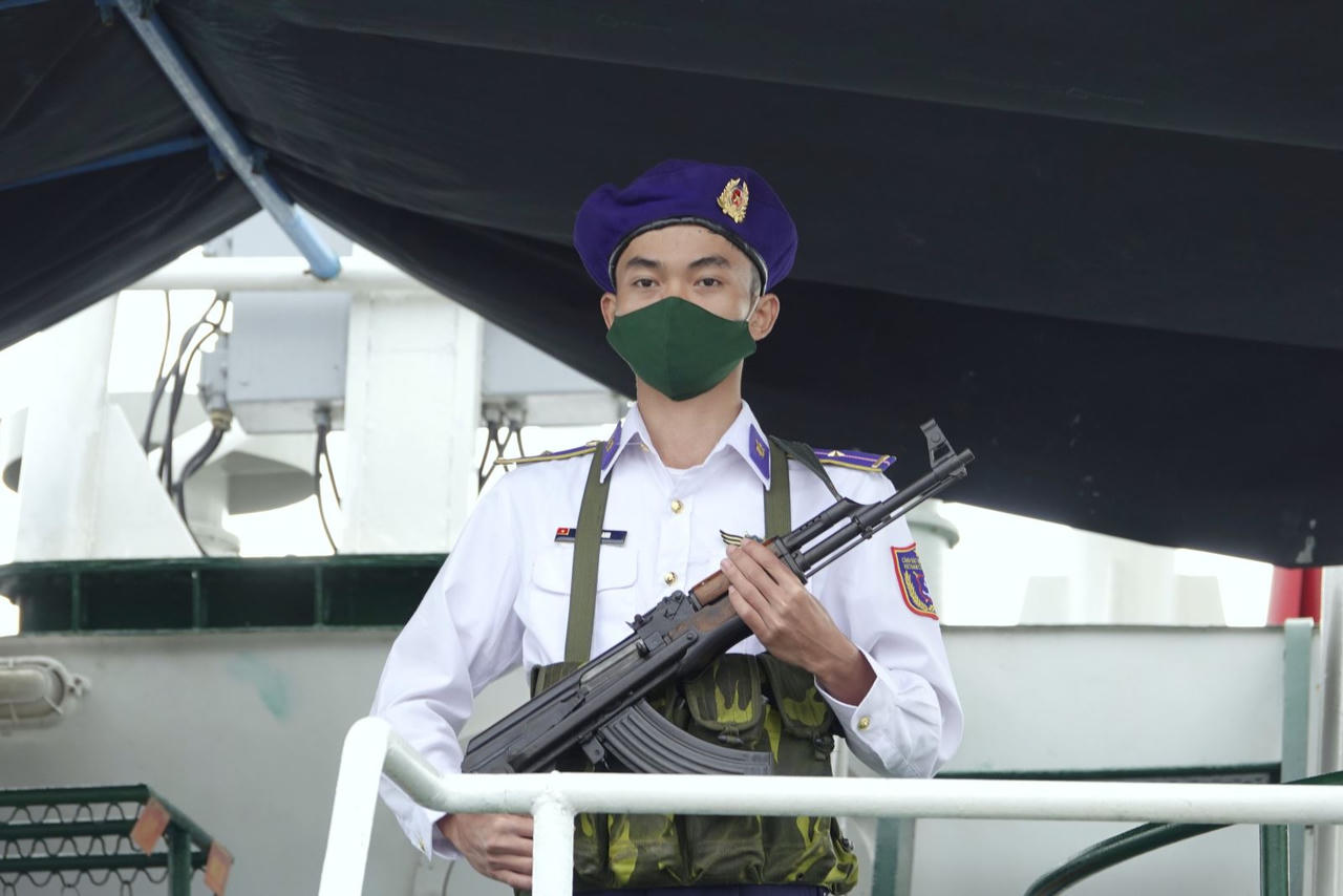 Tết của những người lính canh biển