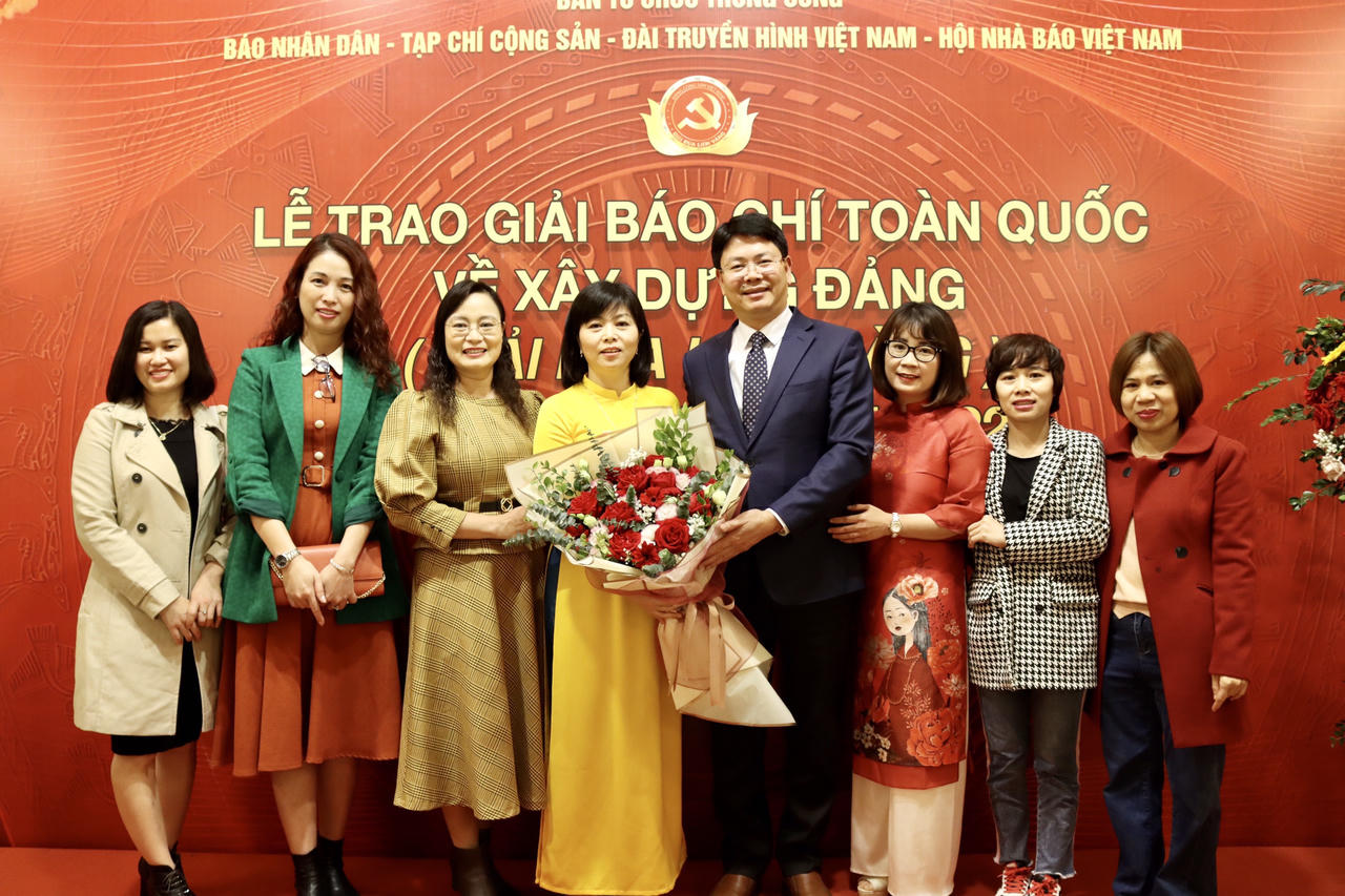 Khẳng định uy tín và sức lan tỏa mạnh mẽ của Giải Búa liềm vàng