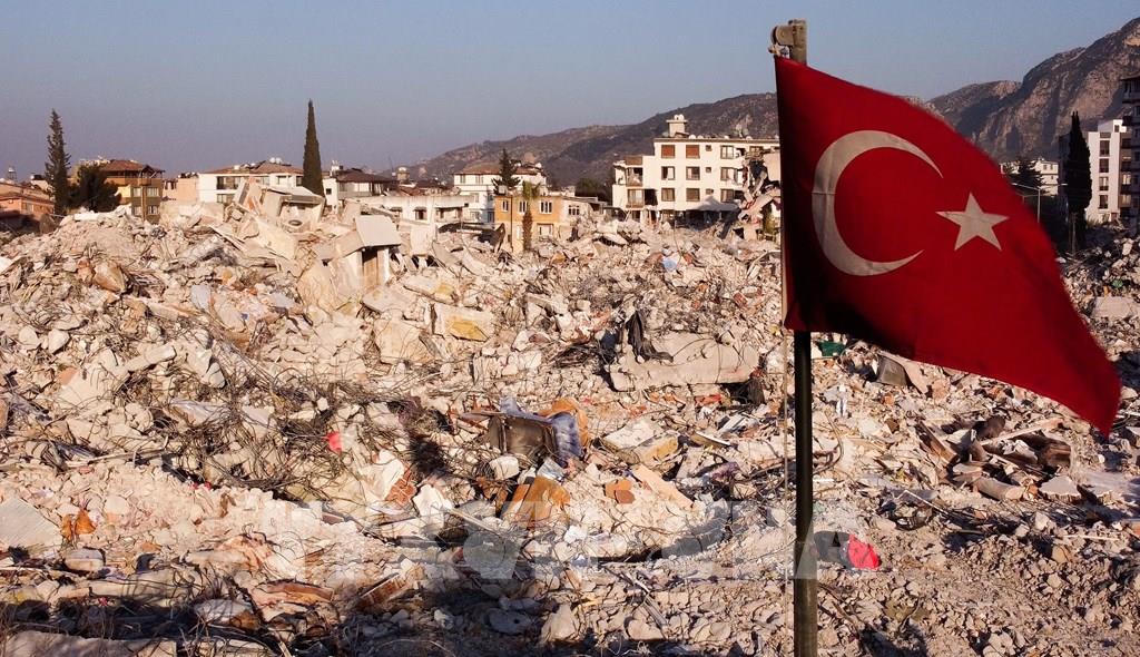 Miền Trung Thổ Nhĩ Kỳ lại rung chuyển bởi động đất
