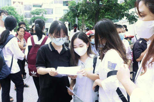 Khi sinh viên bị “quấy rối”