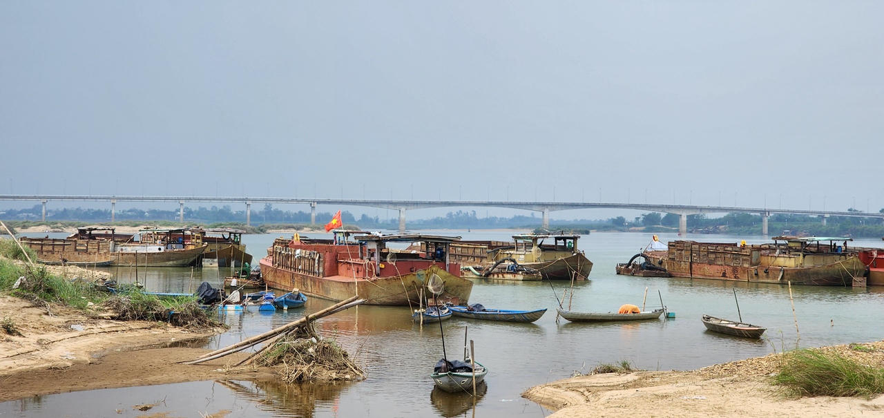 Thị trường vật liệu xây dựng khu vực Quảng Nam, Đà Nẵng: Vì sao cát xây dựng bất ngờ “đội” giá, khan hiếm bất thường?