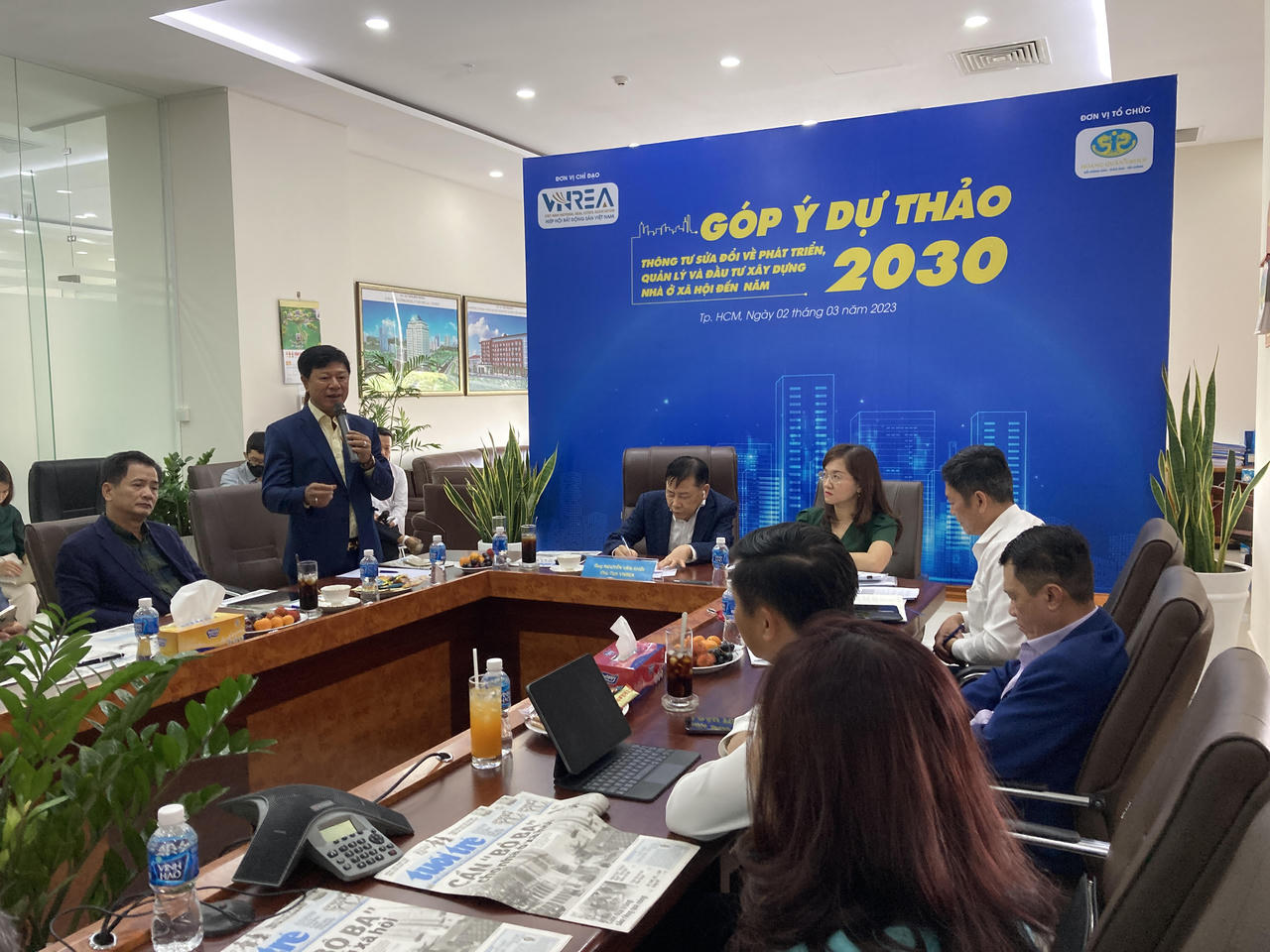 VNREA cùng các doanh nghiệp tìm giải pháp đẩy nhanh đầu tư nhà ở xã hội 