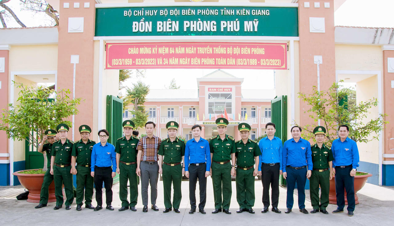 Nhiều hoạt động ý nghĩa trong “Tháng Ba Biên giới”