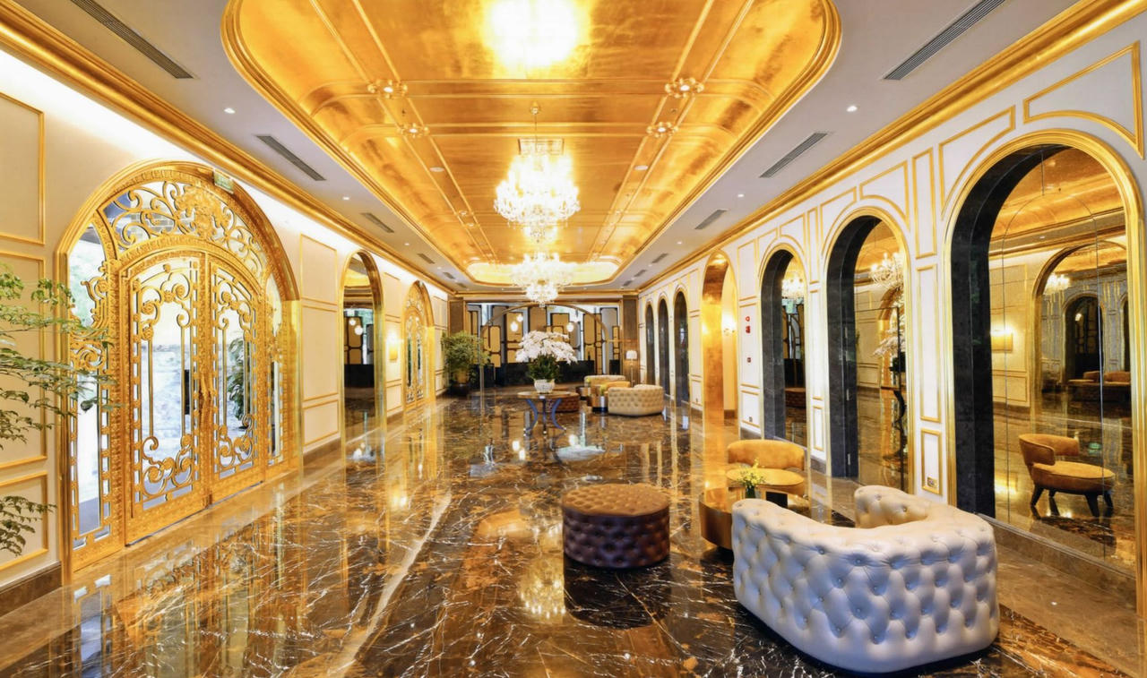 Khách sạn dát vàng Hanoi Golden Lake bị rao bán trong thế cực chẳng đã của đại gia Đường "bia"