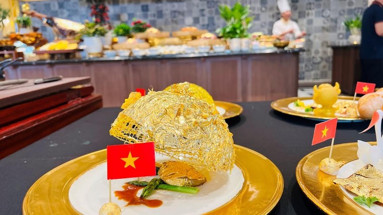 Khách sạn dát vàng Hanoi Golden Lake bị rao bán trong thế cực chẳng đã của đại gia Đường "bia"