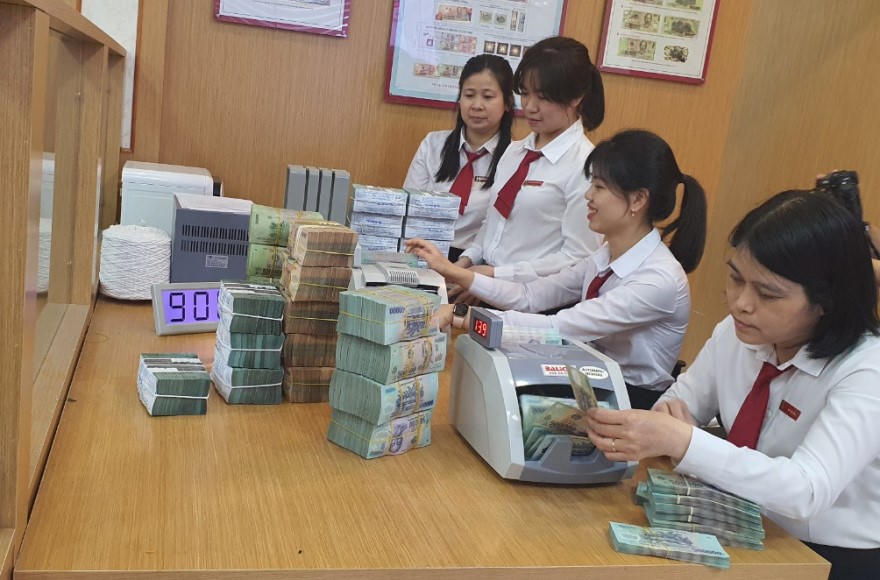 Phụ nữ Agribank: Tô thắm thêm phong trào “Hai giỏi”