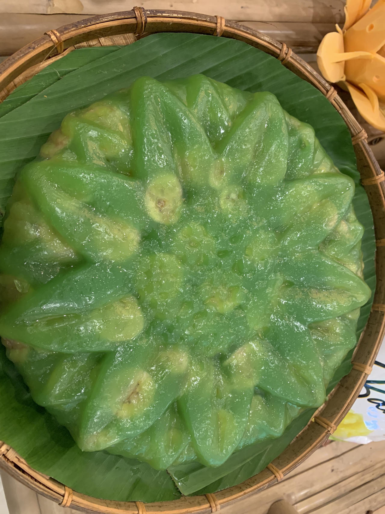 Bánh Việt và nguồn cảm hứng từ hoa sen của TAKYfood