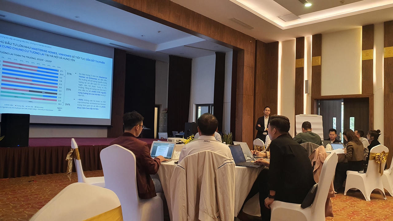 Hết sợ "ngăn sông cấm chợ", người Hà Nội đang tìm về thị trường căn hộ phía Đông