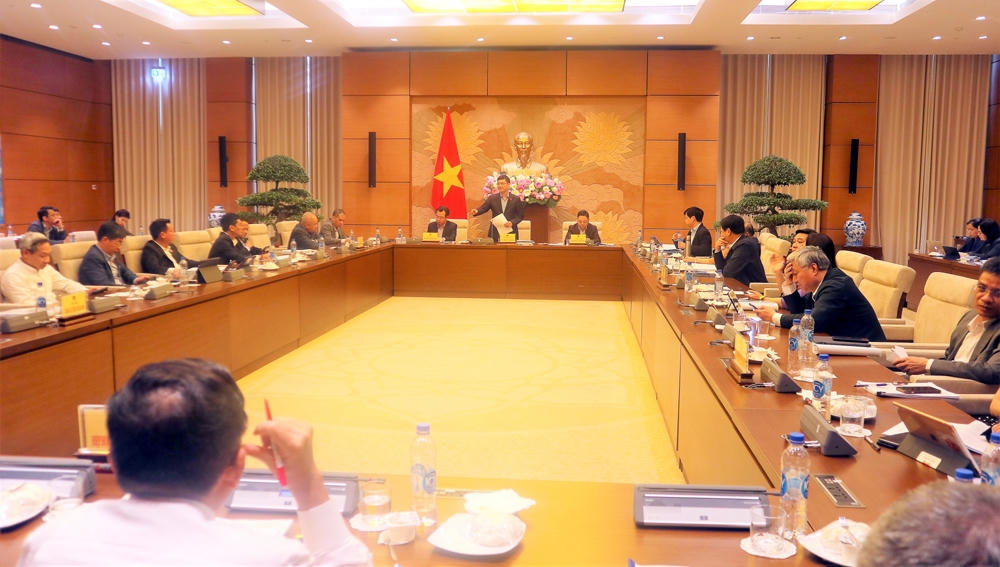 Thẩm tra sơ bộ dự án Luật Kinh doanh bất động sản (sửa đổi)