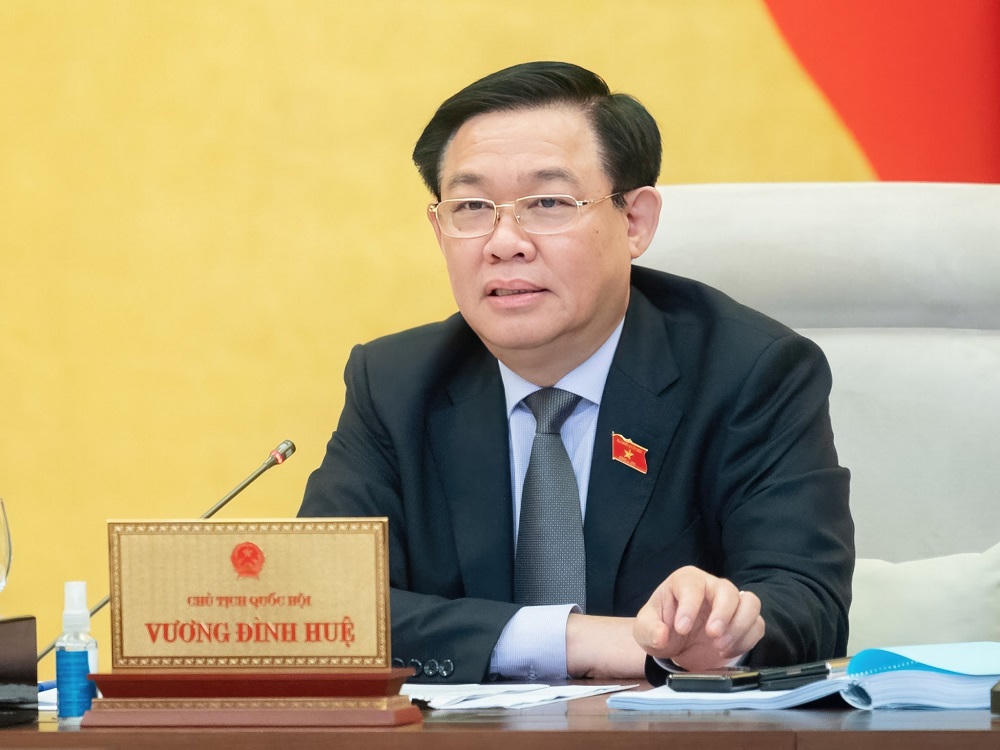 Đề xuất cấm môi giới bất động sản không có chứng chỉ hành nghề để giải quyết ''cò đất''