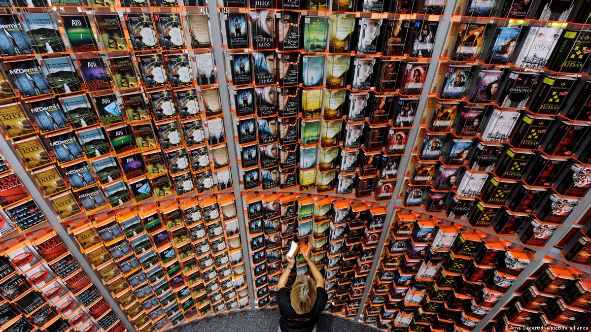 Thấy gì từ những hội chợ sách lớn nhất thế giới?