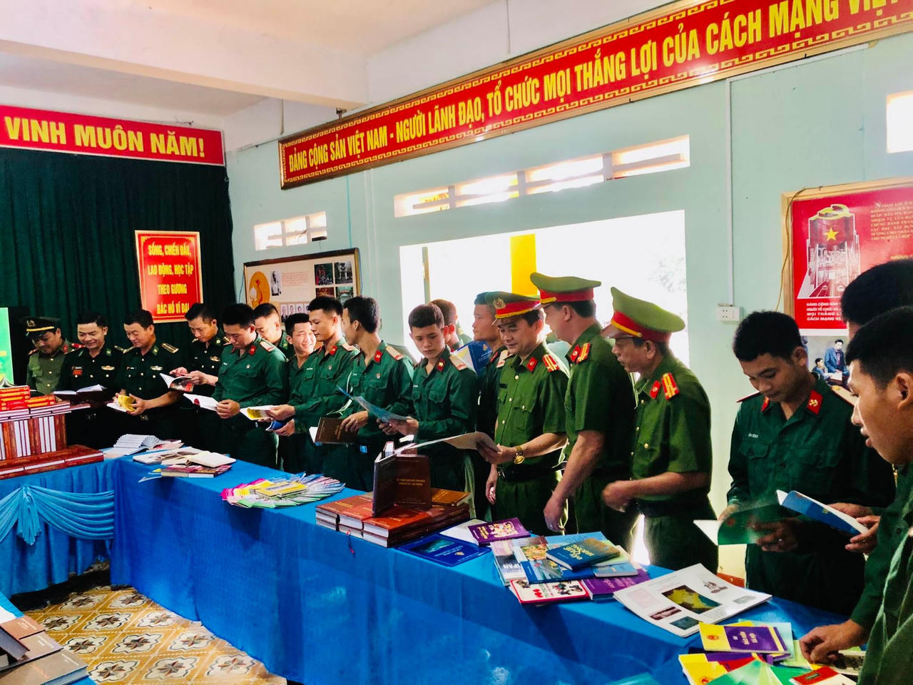 Đồn Biên phòng Cồn Cỏ tổ chức ngày hội đọc sách