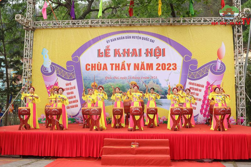 Khai mạc Lễ hội chùa Thầy năm 2023