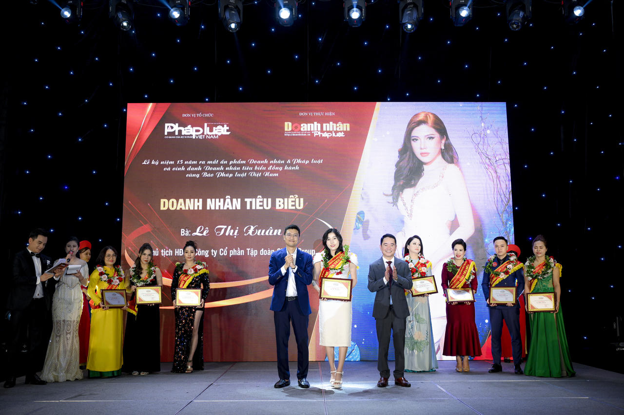 15 doanh nghiệp tiêu biểu được vinh danh tại “Lễ kỷ niệm 15 năm Doanh nhân và Pháp Luật: Dấu ấn của sự thăng hoa”