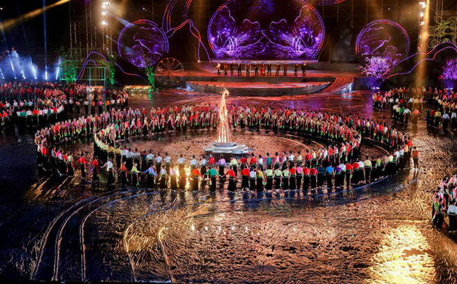 Người giữ hồn Xòe Thái ở Mường Lò