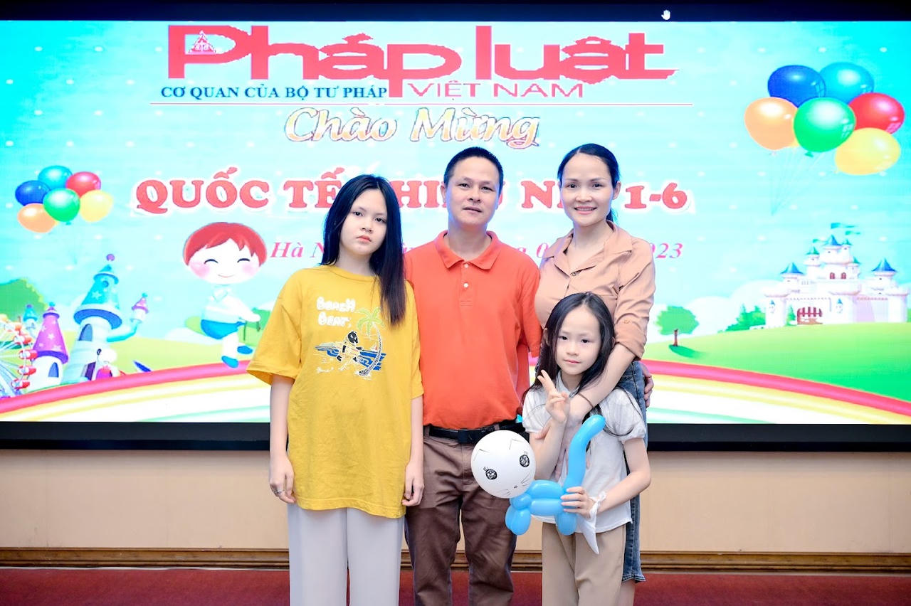 Báo Pháp luật Việt Nam tổ chức Tết Thiếu nhi cho con em người lao động trong cơ quan