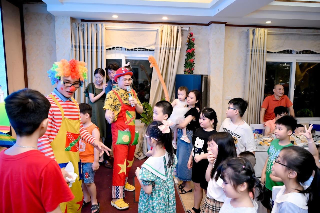 Báo Pháp luật Việt Nam tổ chức Tết Thiếu nhi cho con em người lao động trong cơ quan