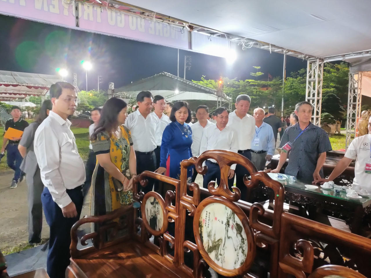 Phó Bí thư Thường trực Thành ủy Hà Nội dự lễ Khai mạc triển lãm sản phẩm làng nghề, sản phẩm OCOP, sinh vật cảnh năm 2023