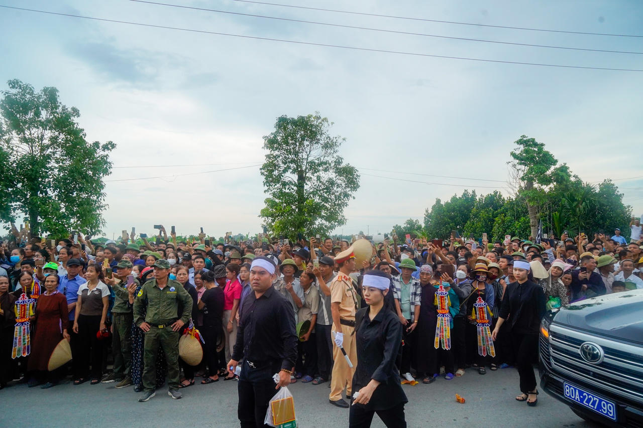 "Bác Lê Thành" đã yên giấc ngàn thu trong lòng đất mẹ quê nhà